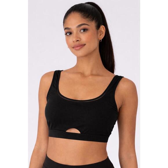 Halara Other - NWT Halara Black Cutout Sports Bra Size XS